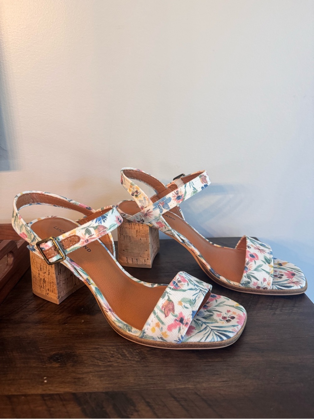 Lucky Brand Multicolor Floral Block Heel Sandals. Size 9